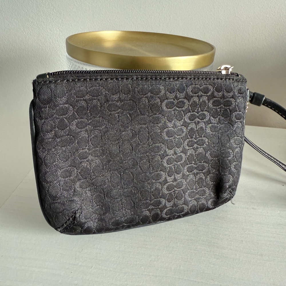 EUC Coach Black Wristlet Clutch